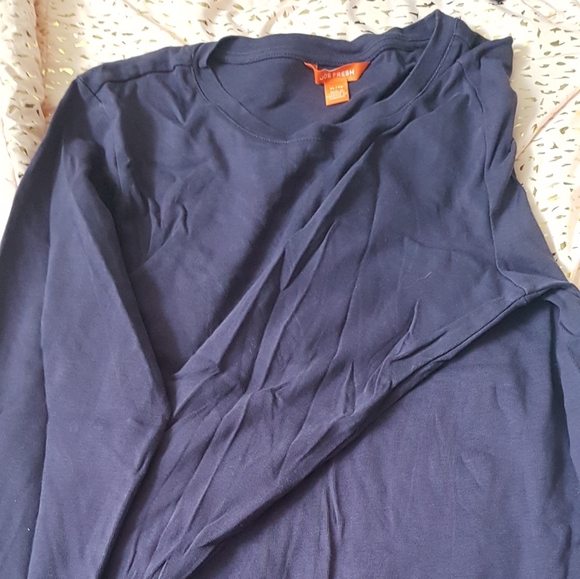 Long sleeved purple top + free item - Picture 1 of 3